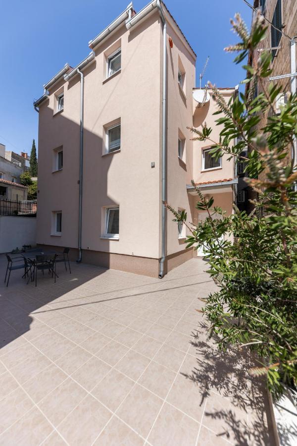 Apartment Sergio Split Bagian luar foto