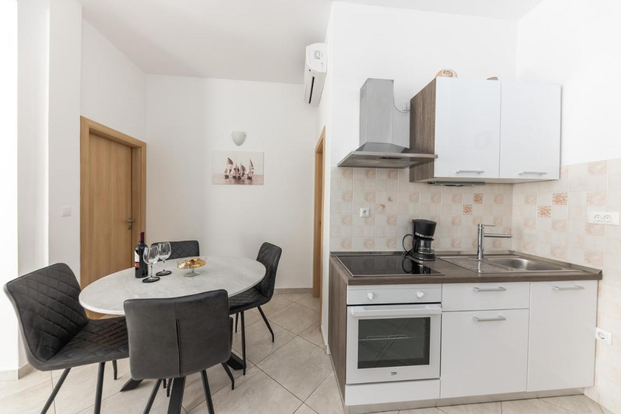 Apartment Sergio Split Bagian luar foto